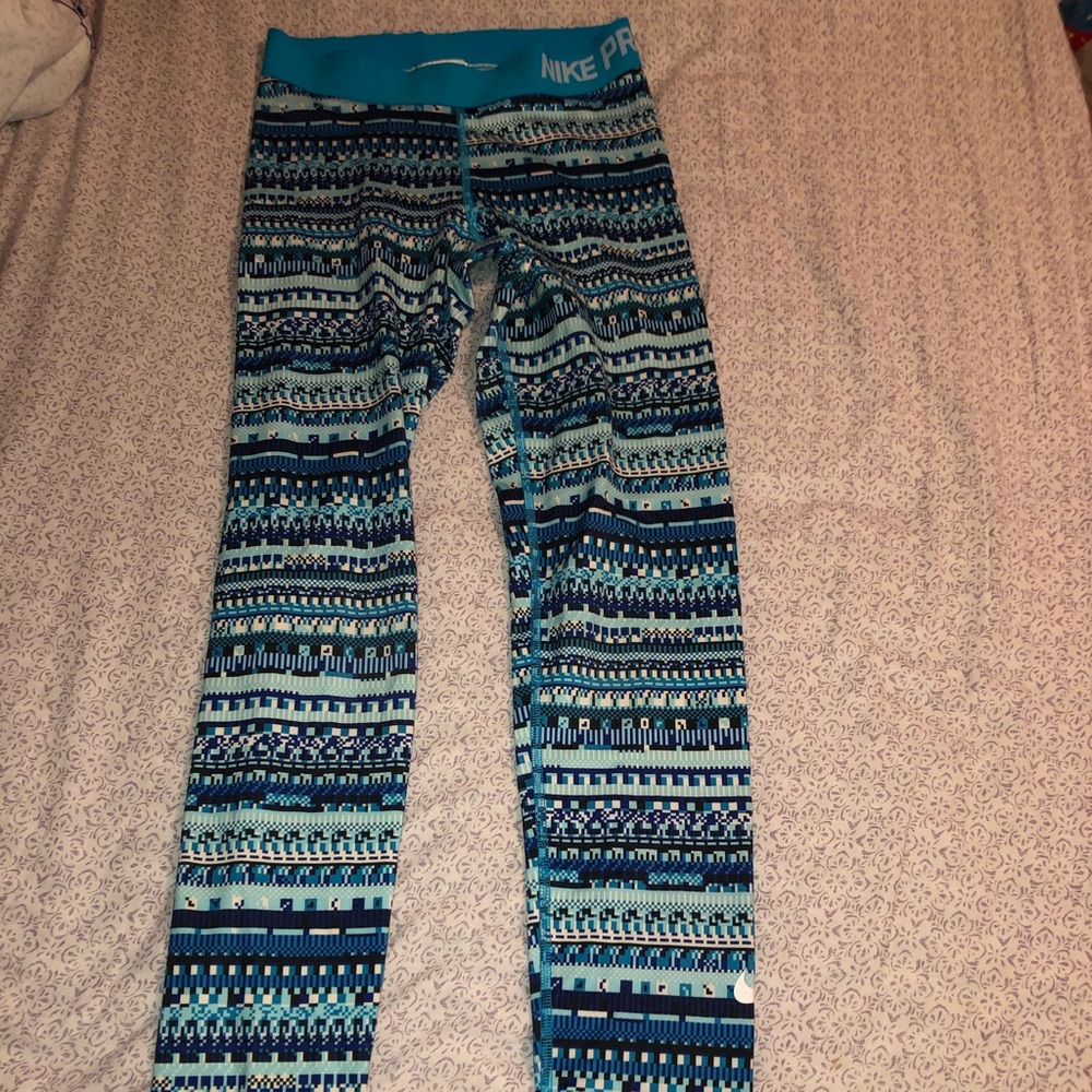 Nike Pro leggings